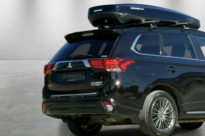 mitsubishi-outlander-elektrisitetbensin-2019-big-8