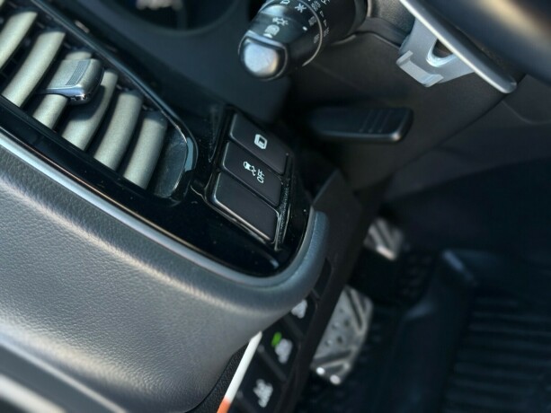 mitsubishi-outlander-elektrisitetbensin-2019-big-29