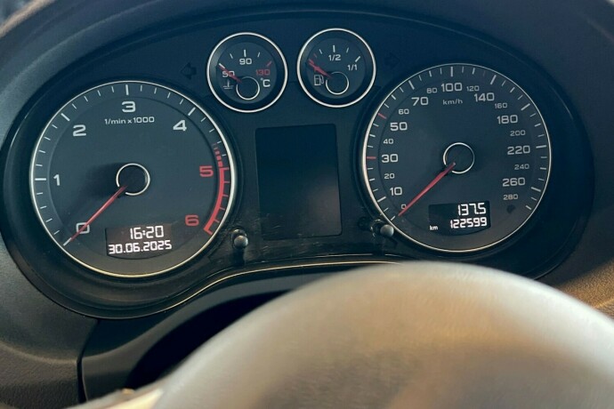 audi-a3-diesel-2013-big-17