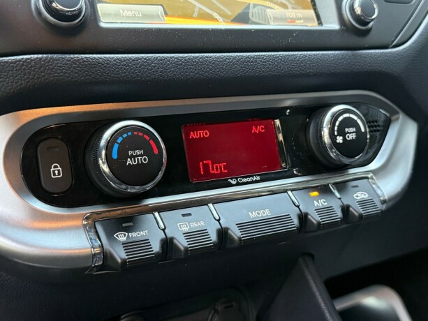 kia-rio-bensin-2013-big-23