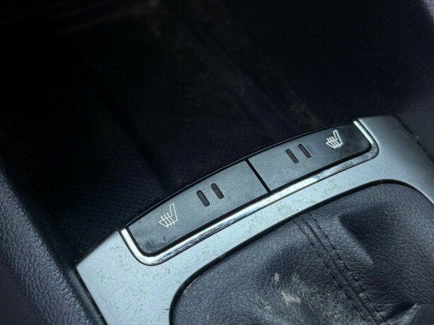 kia-rio-bensin-2013-big-26