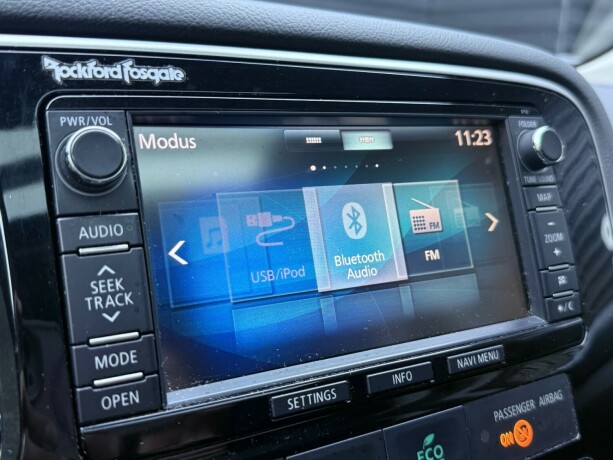 mitsubishi-outlander-elektrisitetbensin-2015-big-20