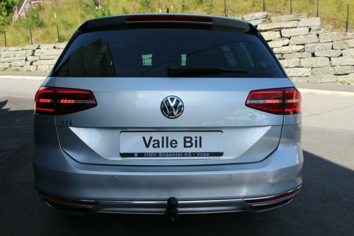 volkswagen-passat-elektrisitetbensin-2017-big-5