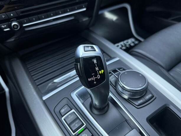 bmw-x5-elektrisitetbensin-2018-big-29