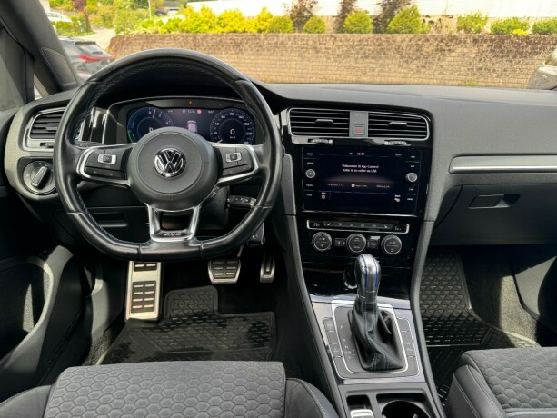 volkswagen-golf-elektrisitetbensin-2017-big-7