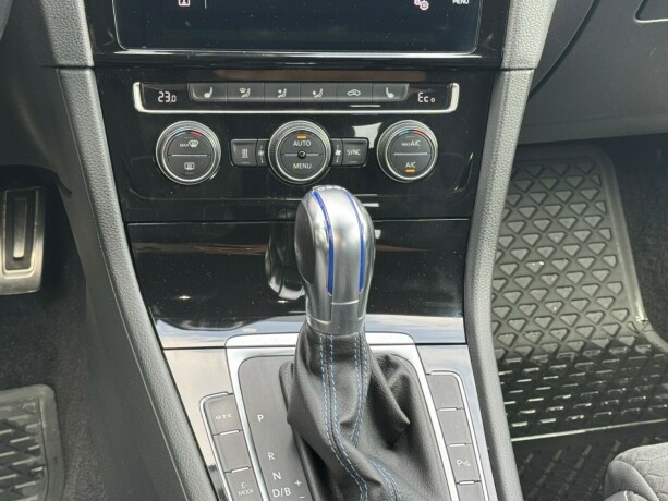 volkswagen-golf-elektrisitetbensin-2017-big-9