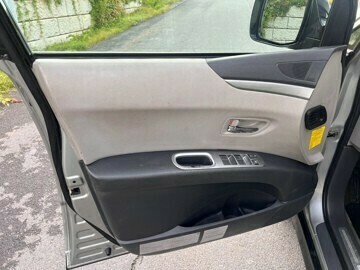 subaru-b9-tribeca-bensin-2006-big-16