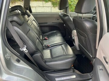 subaru-b9-tribeca-bensin-2006-big-21