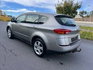 subaru-b9-tribeca-bensin-2006-big-3