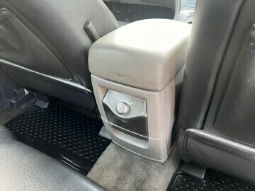 subaru-b9-tribeca-bensin-2006-big-24