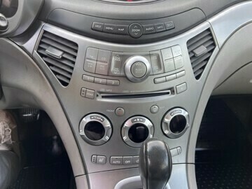 subaru-b9-tribeca-bensin-2006-big-10