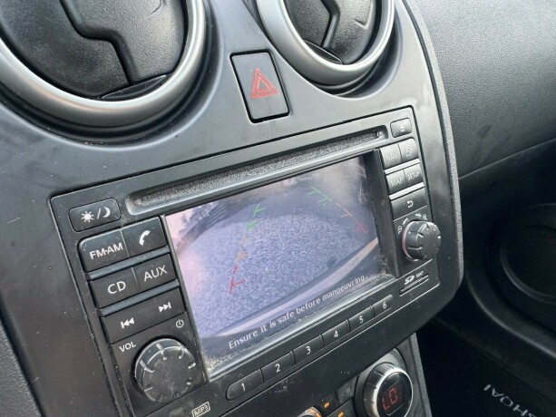 nissan-qashqai-diesel-2011-big-18