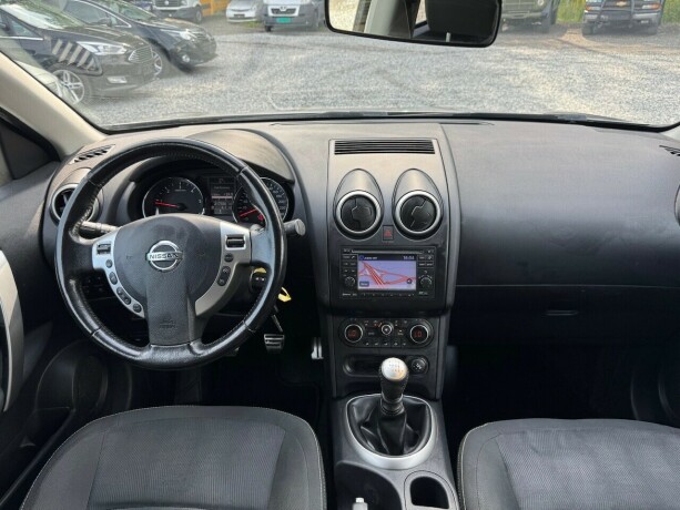 nissan-qashqai-diesel-2011-big-14