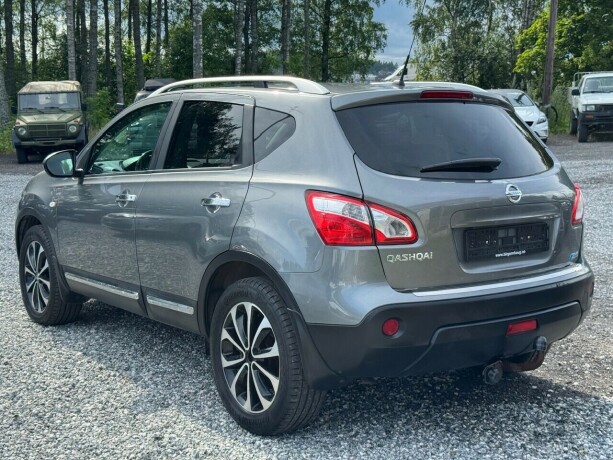 nissan-qashqai-diesel-2011-big-4