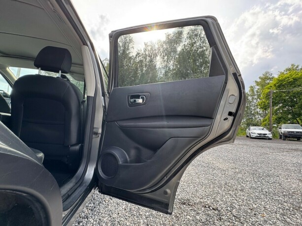 nissan-qashqai-diesel-2011-big-26