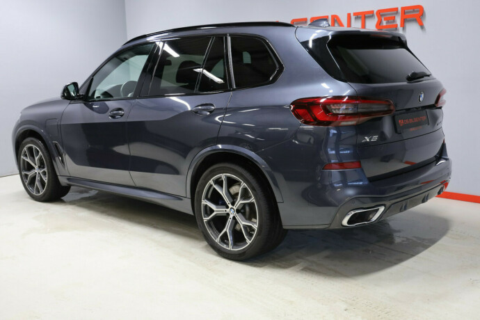 bmw-x5-elektrisitetbensin-2020-big-3