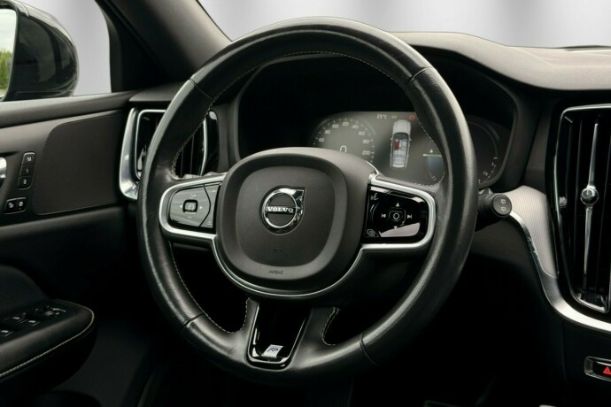 volvo-v60-elektrisitetbensin-2019-big-20