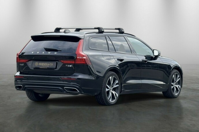 volvo-v60-elektrisitetbensin-2019-big-5