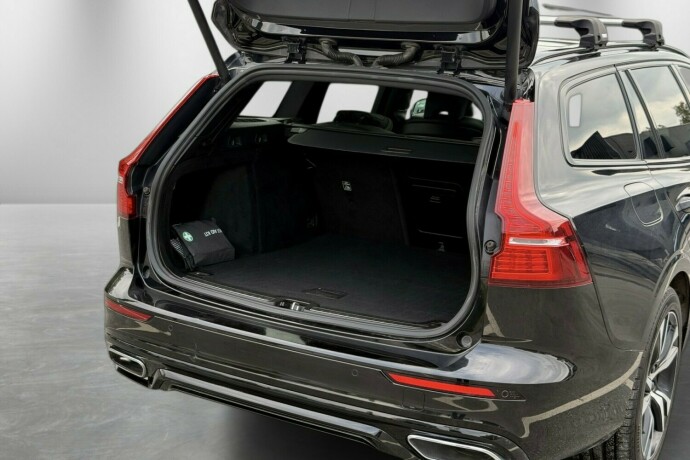 volvo-v60-elektrisitetbensin-2019-big-8