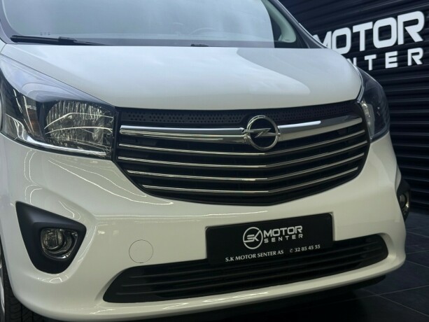 opel-vivaro-diesel-2018-big-4