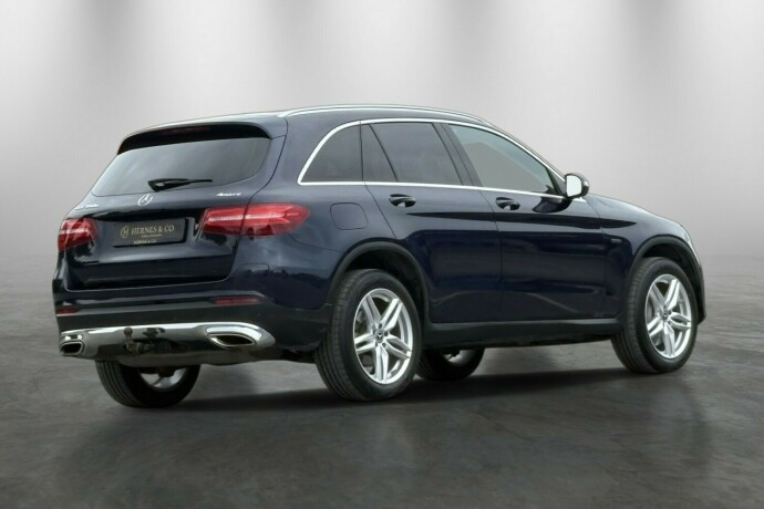 mercedes-benz-glc-elektrisitetbensin-2018-big-4