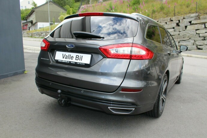 ford-mondeo-diesel-2015-big-5