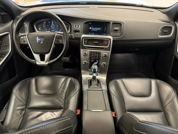 volvo-v60-elektrisitetdiesel-2015-big-11