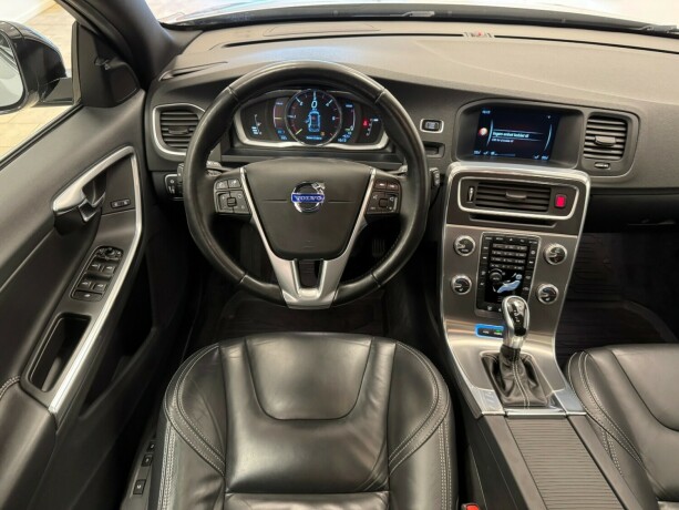 volvo-v60-elektrisitetdiesel-2015-big-12