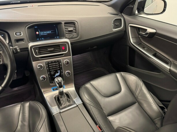 volvo-v60-elektrisitetdiesel-2015-big-13