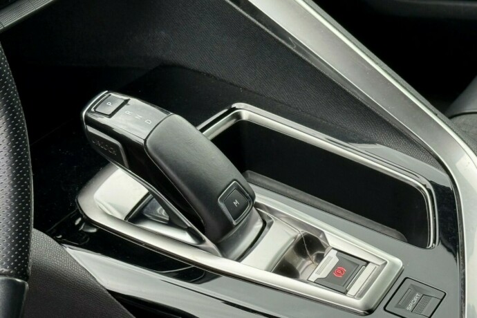 peugeot-3008-diesel-2019-big-12
