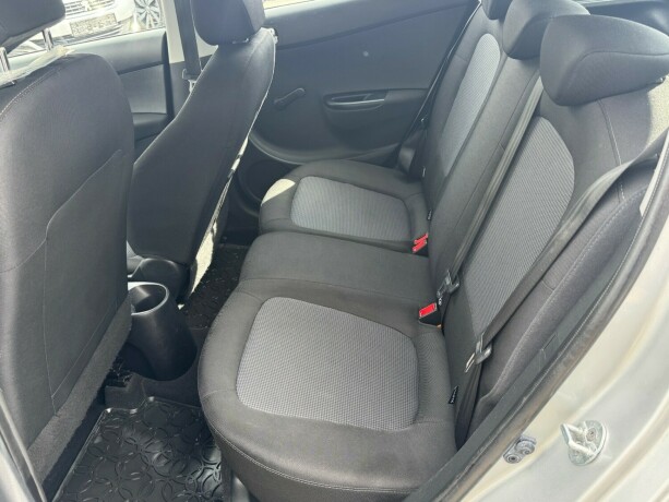 hyundai-i20-bensin-2013-big-10