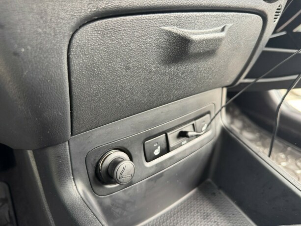 hyundai-i20-bensin-2013-big-8