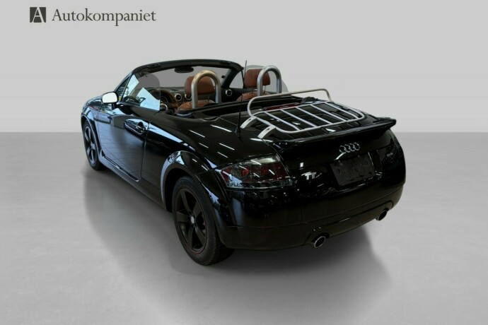 audi-tt-bensin-2001-big-3