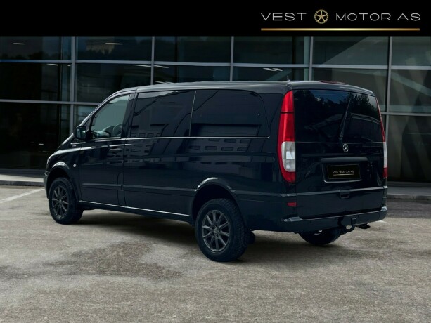 mercedes-benz-vito-diesel-2012-big-4