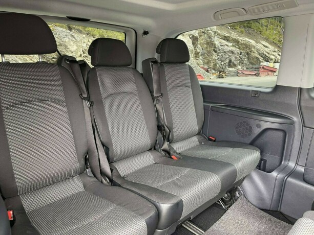 mercedes-benz-vito-diesel-2012-big-15