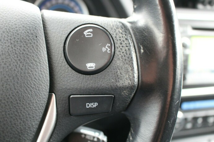 toyota-auris-bensin-2015-big-11