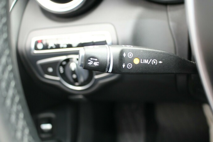 mercedes-benz-c-klasse-elektrisitetbensin-2016-big-21