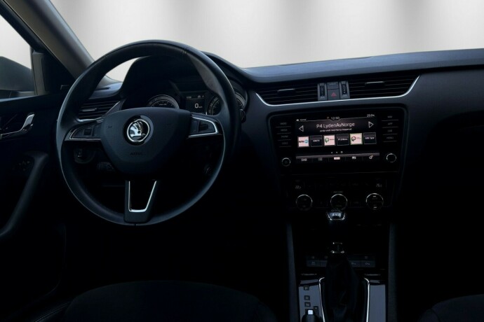 skoda-octavia-diesel-2018-big-13