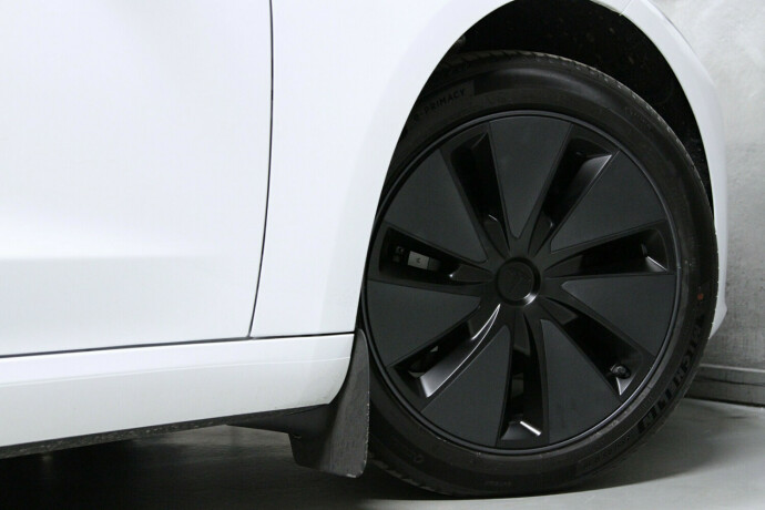 tesla-model-3-elektrisitet-2025-big-35