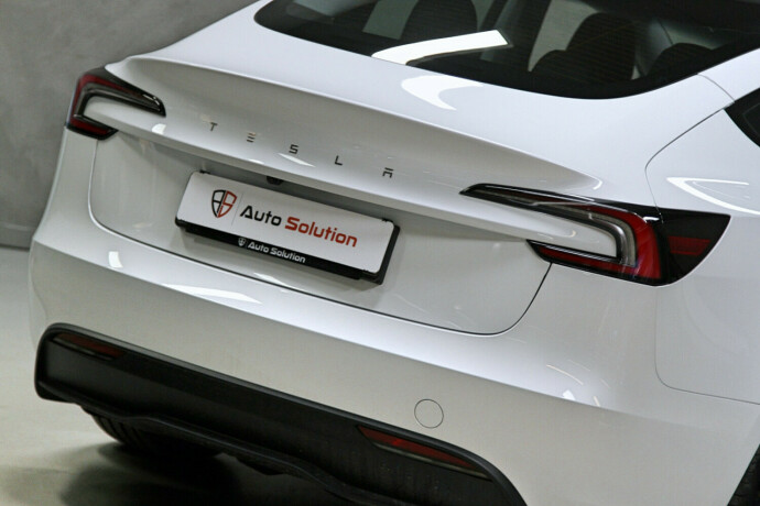 tesla-model-3-elektrisitet-2025-big-34