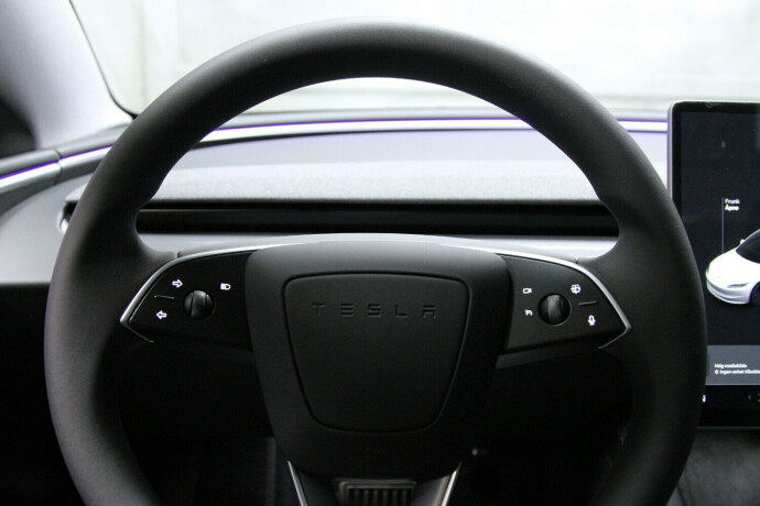 tesla-model-3-elektrisitet-2025-big-23