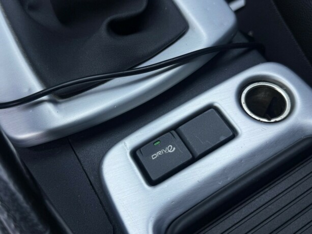 volvo-v50-diesel-2011-big-21