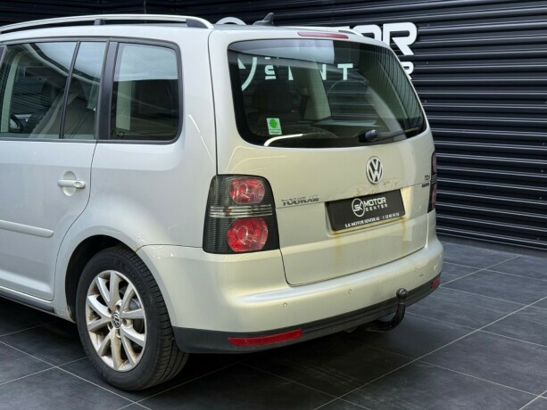 volkswagen-touran-diesel-2010-big-5