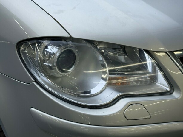 volkswagen-touran-diesel-2010-big-3