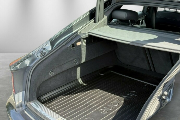 audi-a7-diesel-2011-big-9