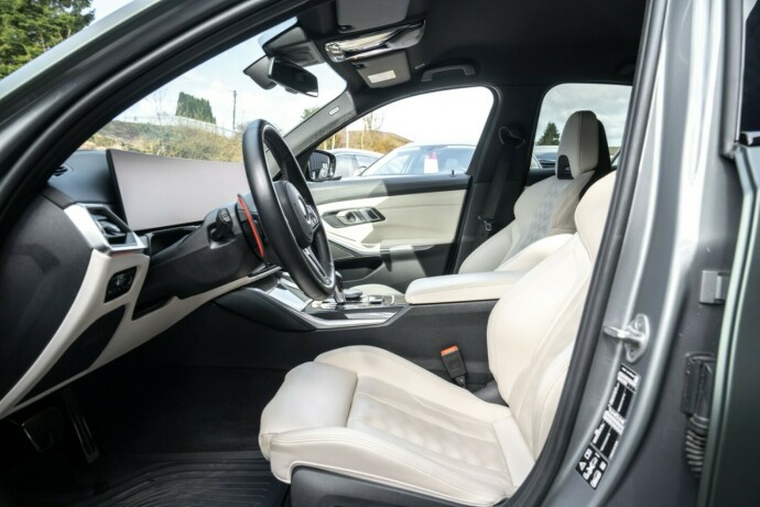 bmw-m3-bensin-2023-big-20
