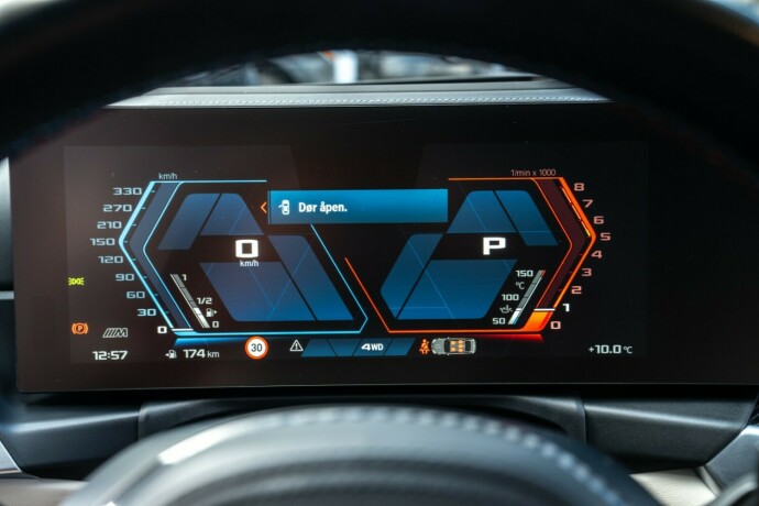 bmw-m3-bensin-2023-big-30