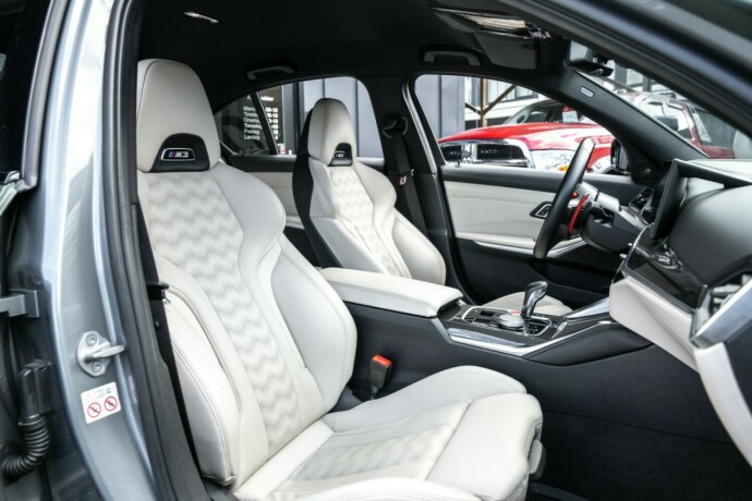 bmw-m3-bensin-2023-big-42