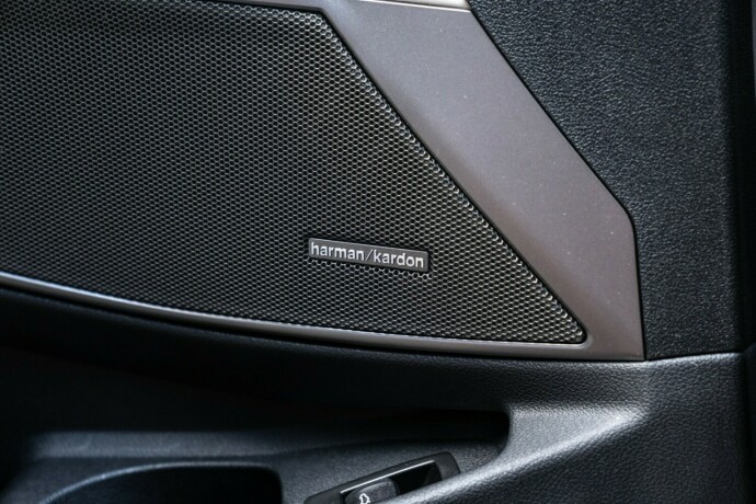 bmw-m3-bensin-2023-big-24