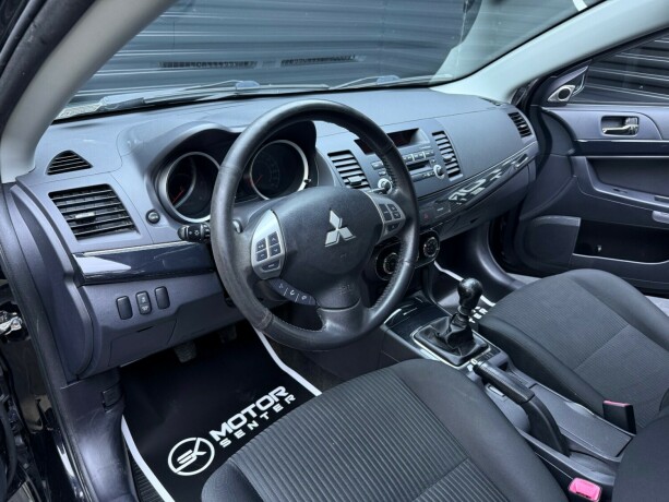 mitsubishi-lancer-diesel-2013-big-9